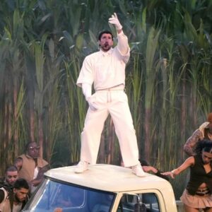 Bad Bunny’nin Super Bowl sahne kostümü