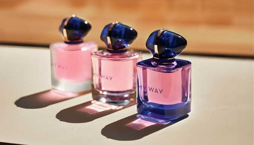 Beyaz çiçekli parfümler